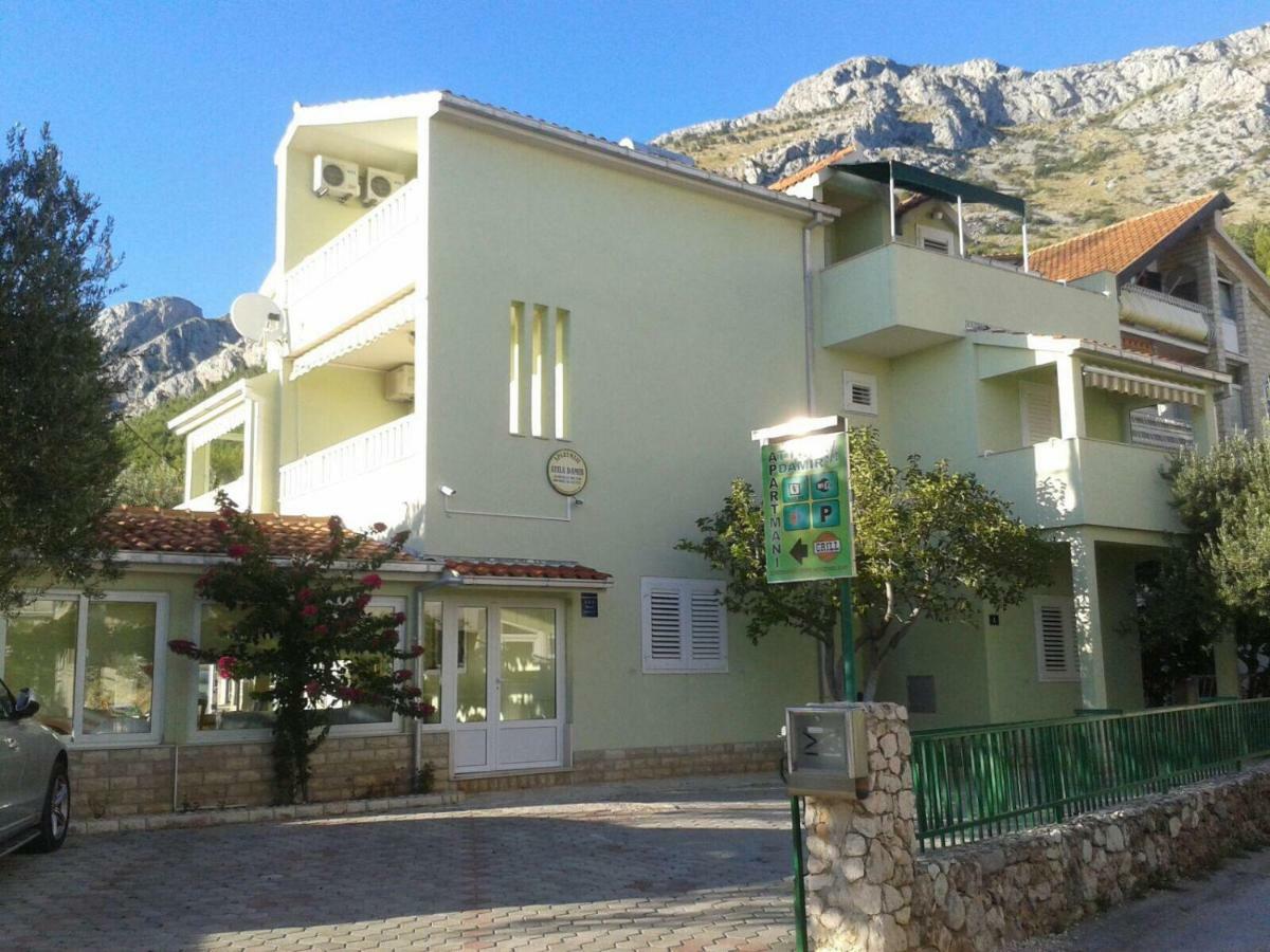 Apartmani Atila Damir Omiš Exteriör bild
