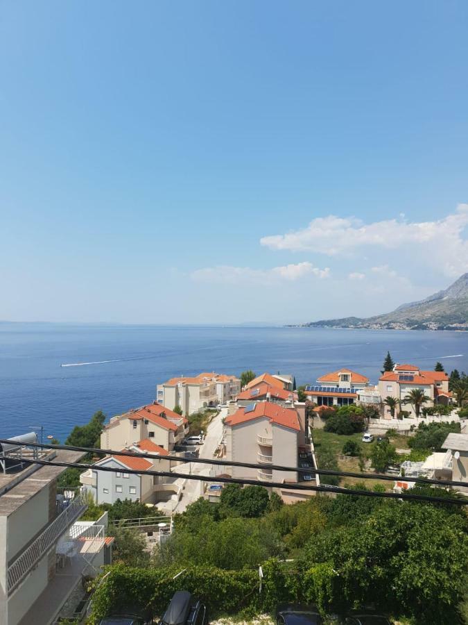 Apartmani Atila Damir Omiš Exteriör bild